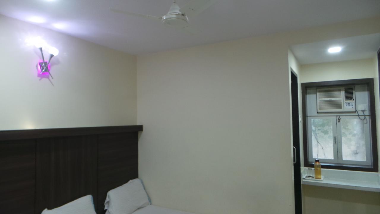 Hotel Gemini Mumbai  Buitenkant foto